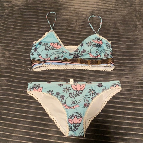 New without tag, new worn, large, size 8-10 - Picture 1 of 3